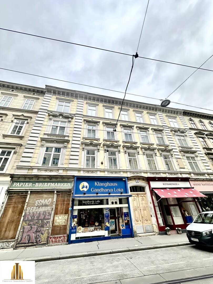 Altbauwohnung im dritten Stock nahe Neubaugasse