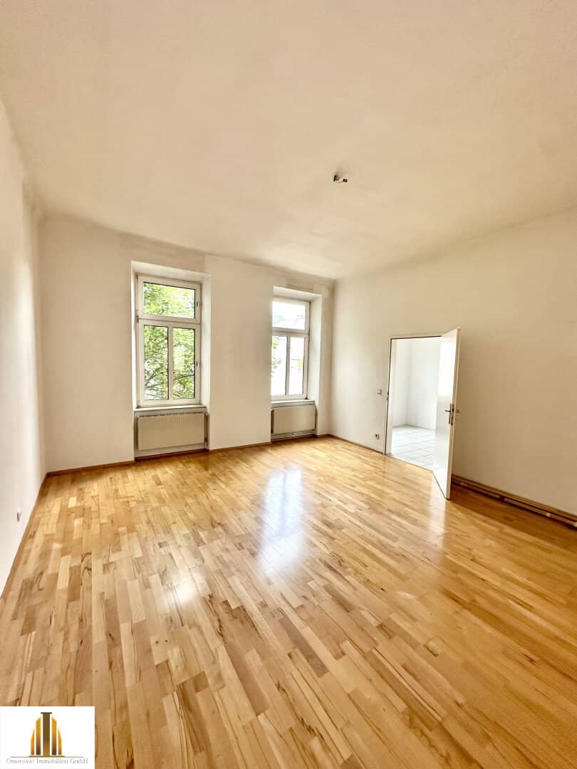 Altbauwohnung im dritten Stock nahe Neubaugasse