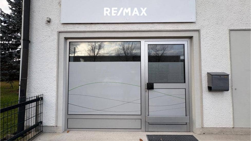 Moderne Bürofläche 28,65 m² in Laakirchen mit Glasfaser & Stellplatz