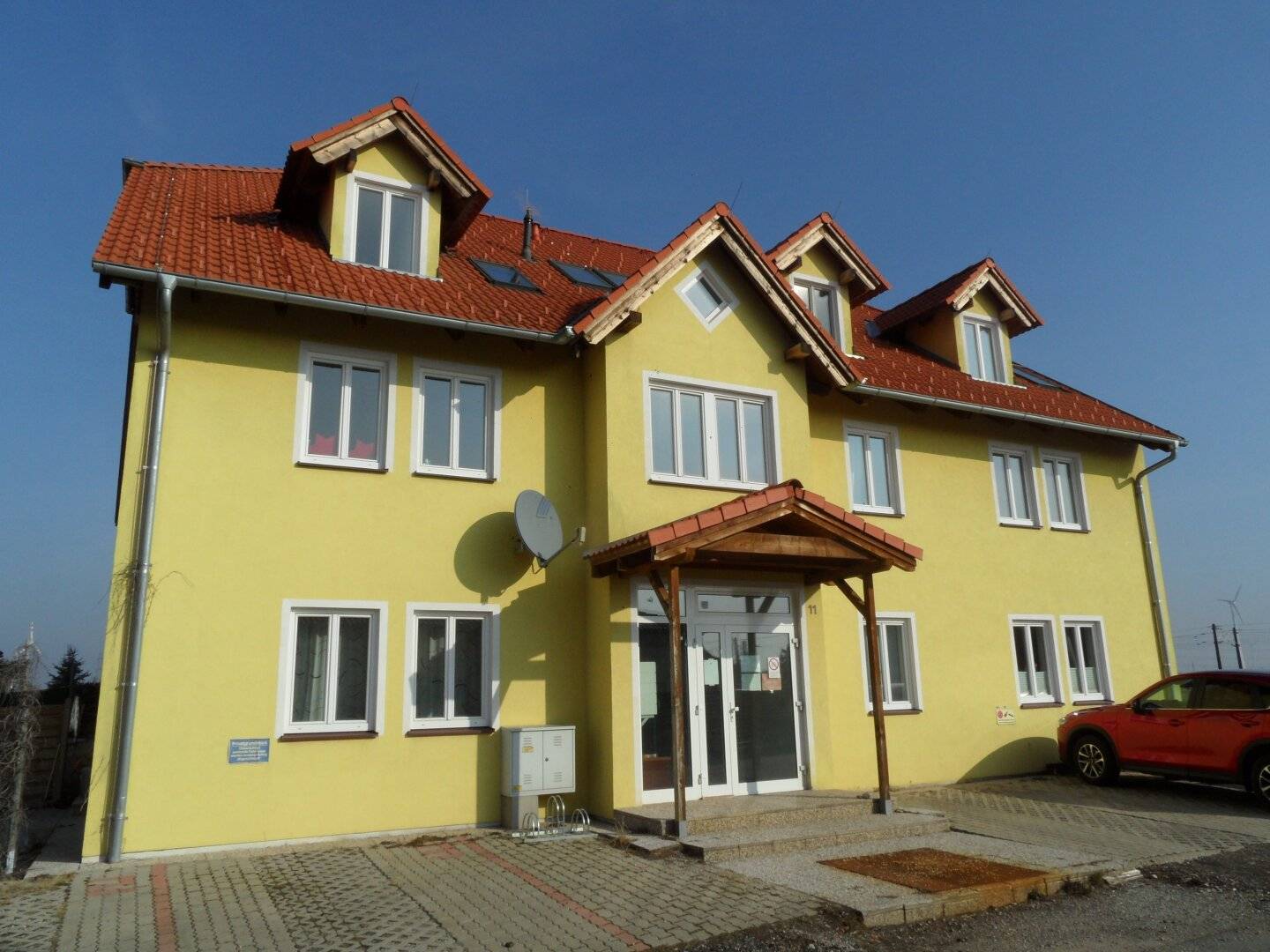 Apartment with panoramic view near S Bahn