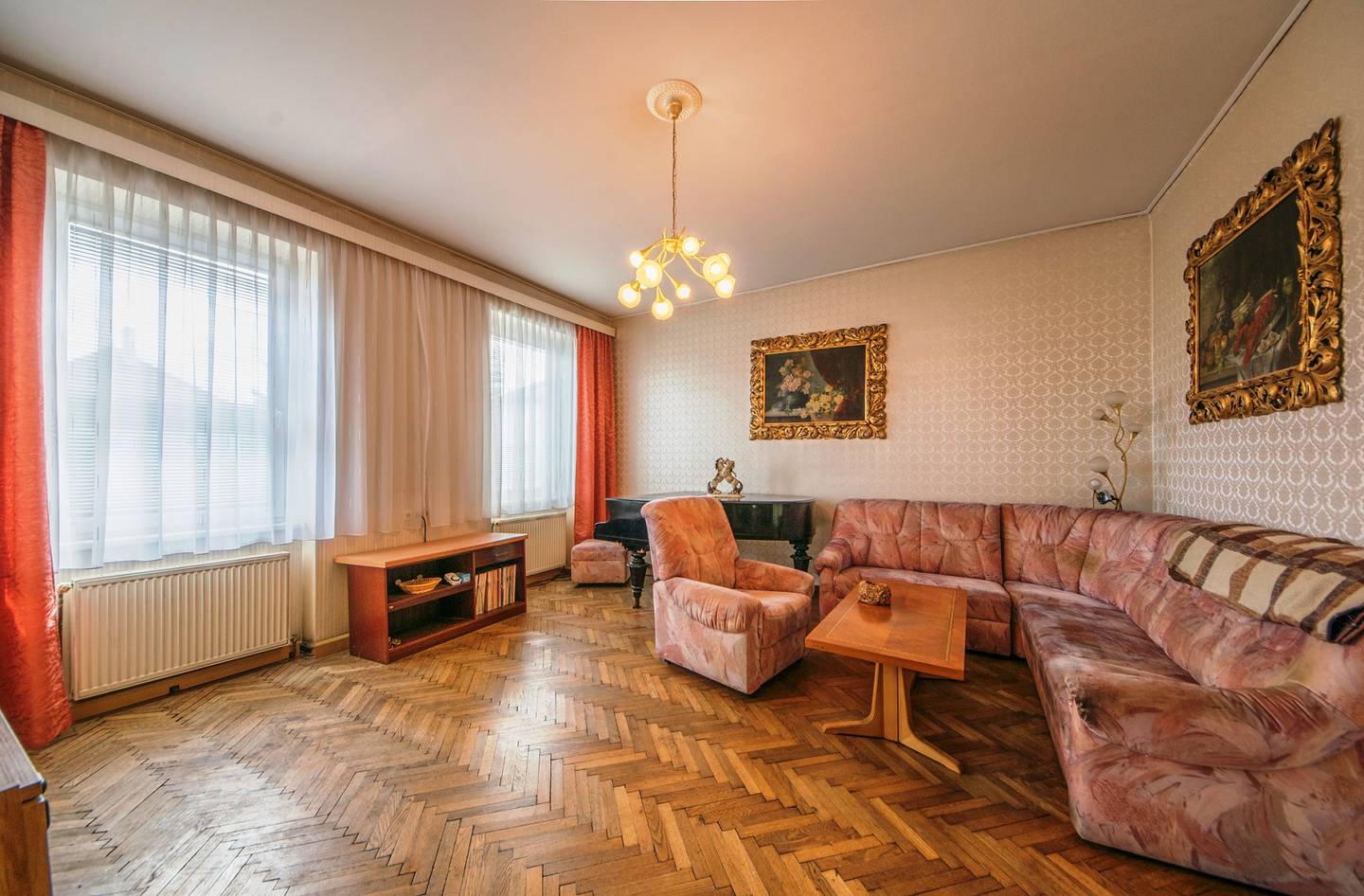 Sanierungsbedürftige Wienerwald-Villa in Perchtoldsdorf mit Garten