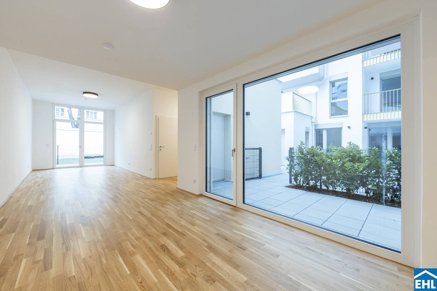 Apartment near the Alte Donau with terrace and underground parking