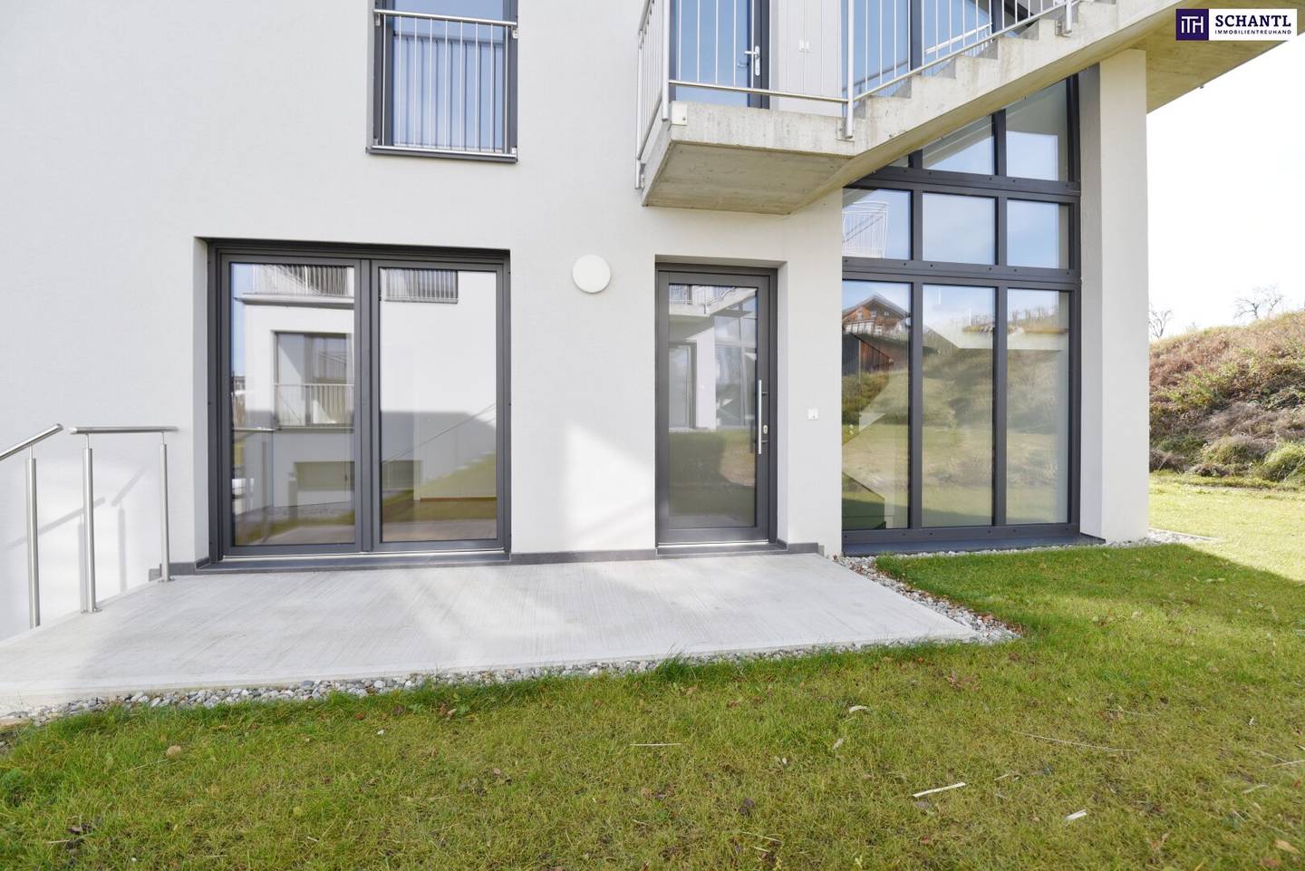 Exklusives Einfamilienhaus mit Panoramaterrasse in der steirischen Weingegend – PROVISIONSFREI!!! Ein Wohnjuwel für höchste Ansprüche!