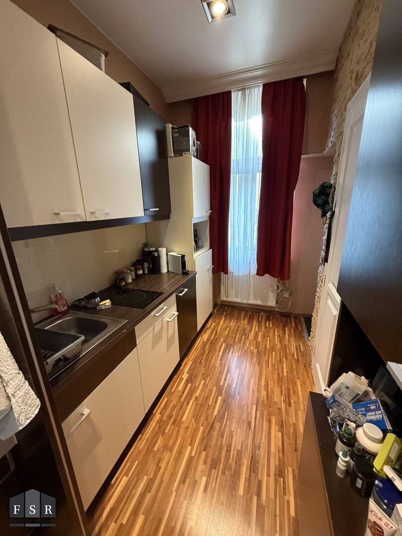Helle 1-Zimmer-Etagenwohnung nahe Siebenbrunnenplatz in Wien 5 mit EBK