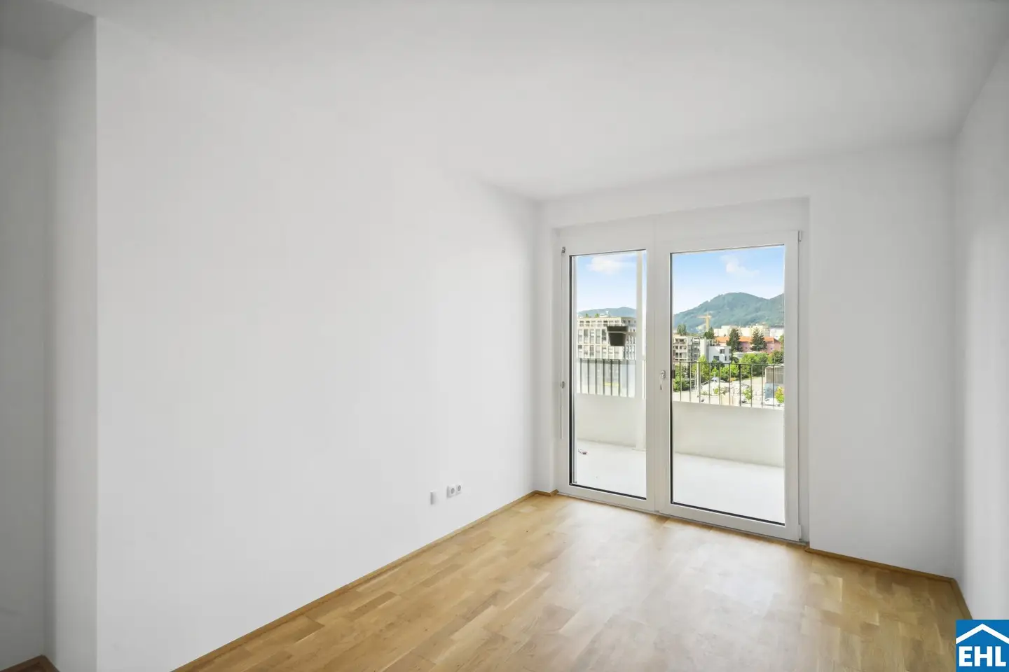 Apartment near FH Joanneum and city center with balcony