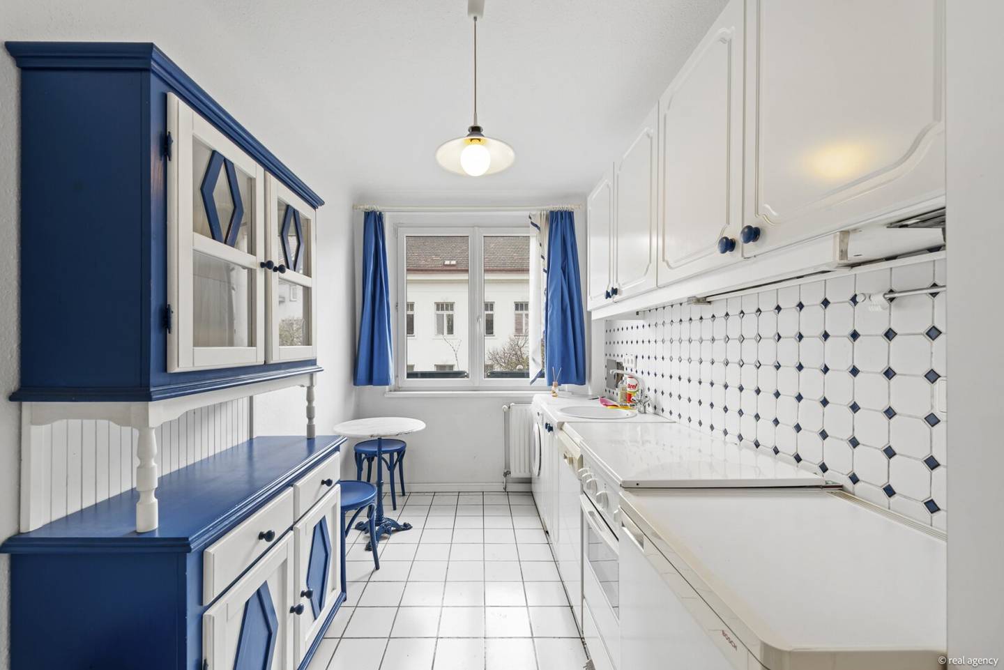 Lovely 2-room apartment with separate kitchen