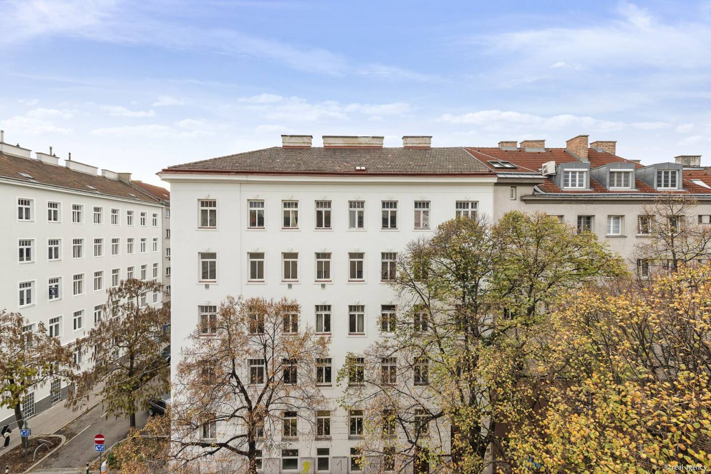 Lovely 2-room apartment with separate kitchen