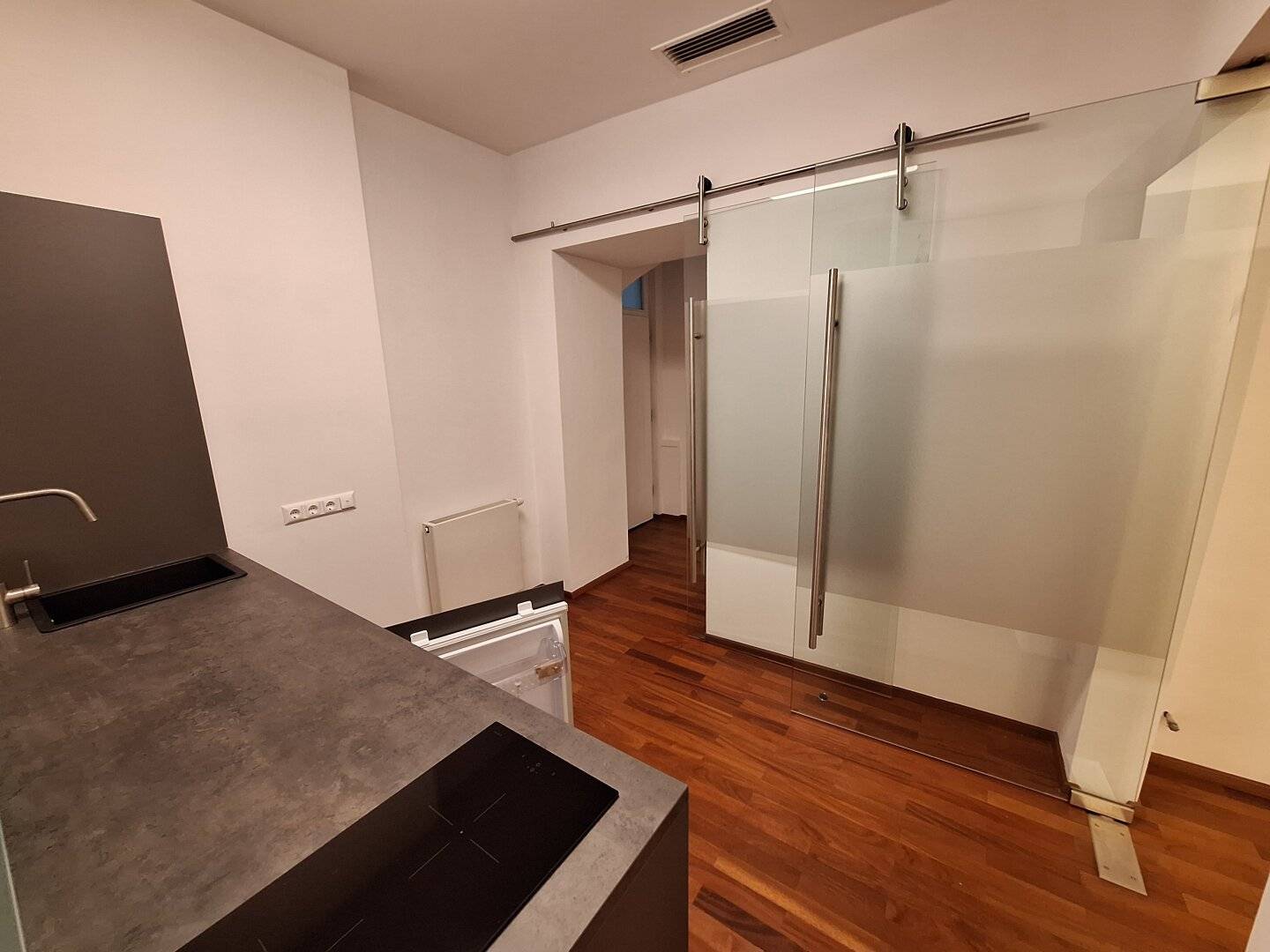 360° TOUR / Modernes 4-Zimmer-Altbaubüro in zentraler Lage von Klagenfurt - Nähe Alter Platz