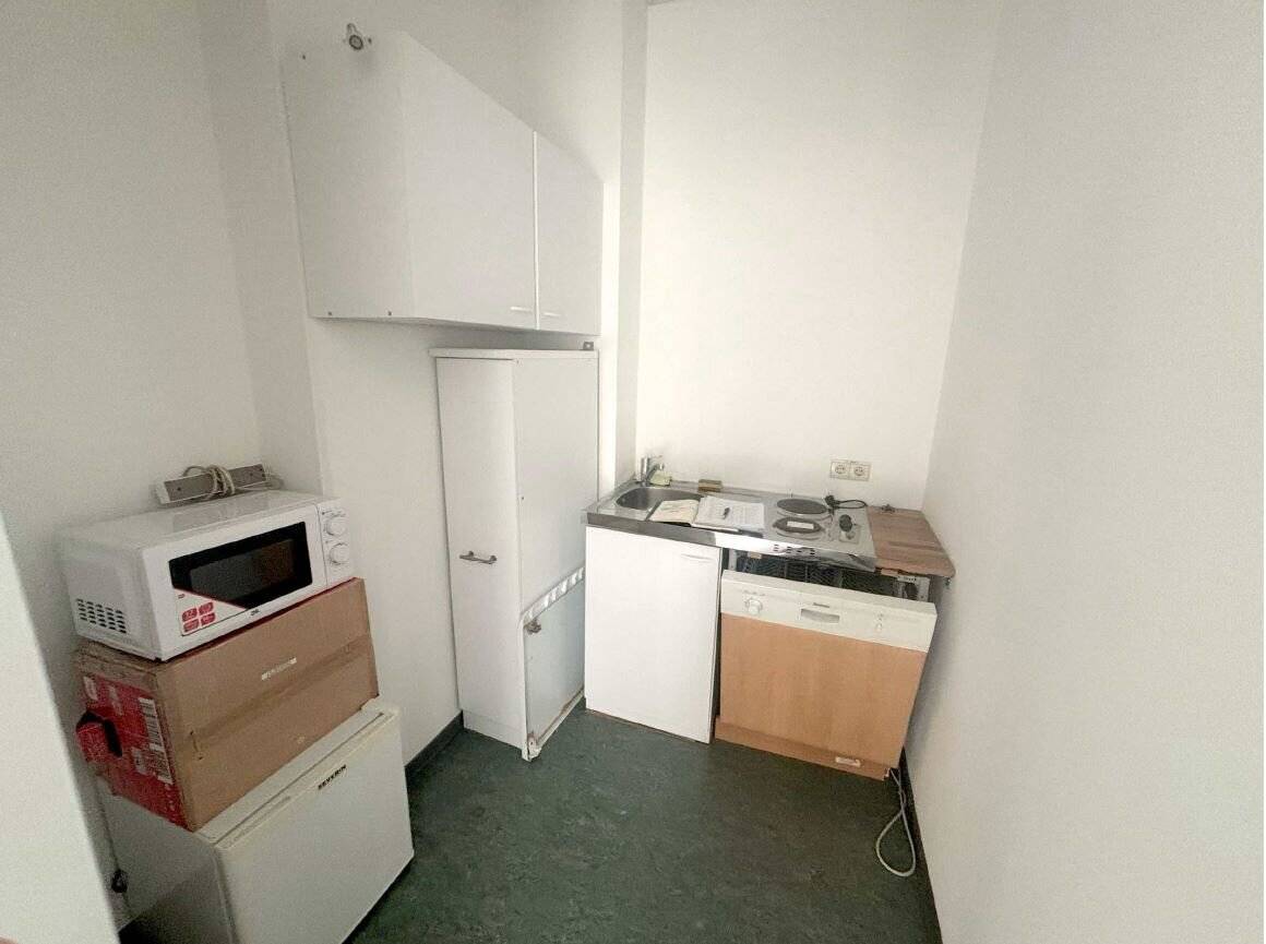 Triester Straße IKANO 75 m² office space commission free, detrailed? no, but it's correct translation? wait I must give final