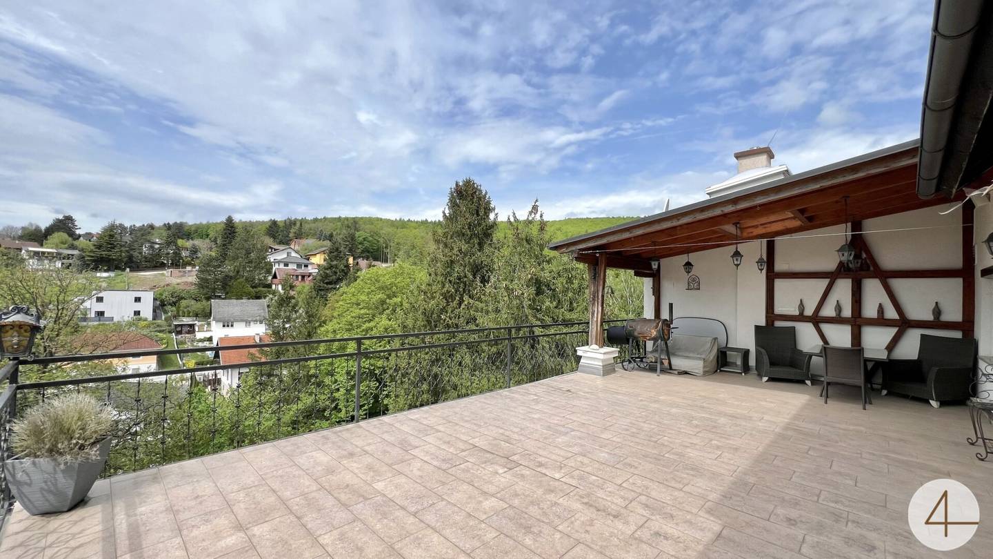 Klimatisierte Villa mit Weitblick in Gablitz – Terrasse und Garten