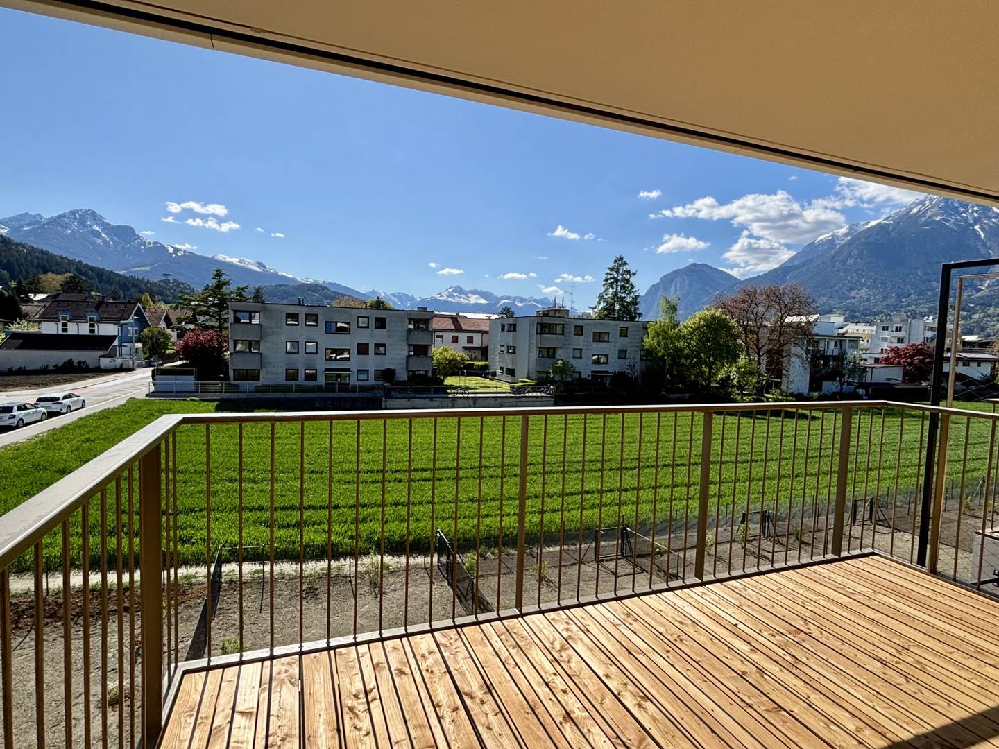 New build apartment with balcony and bright rooms