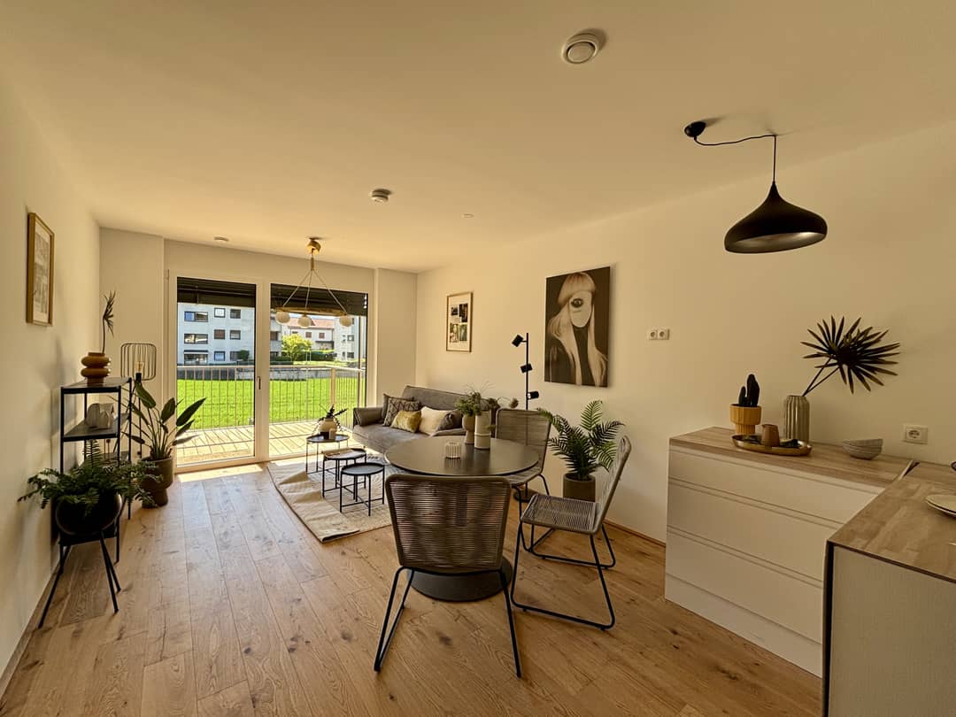 Provisionsfrei Neubau Wohnung sonnigem Balkon