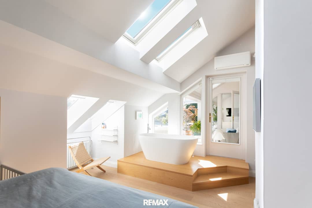 Dachgeschosswohnung mit Terrasse nahe Schlosspark Schönbrunn