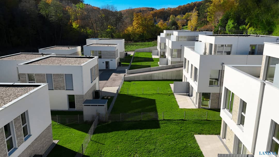 Neubau-Doppelhaushälfte mit Garten, Klosterneuburg