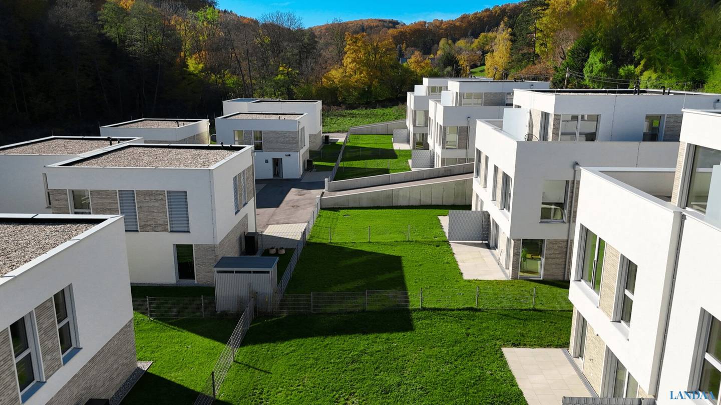 Neubau-Doppelhaushälfte mit Garten, Klosterneuburg