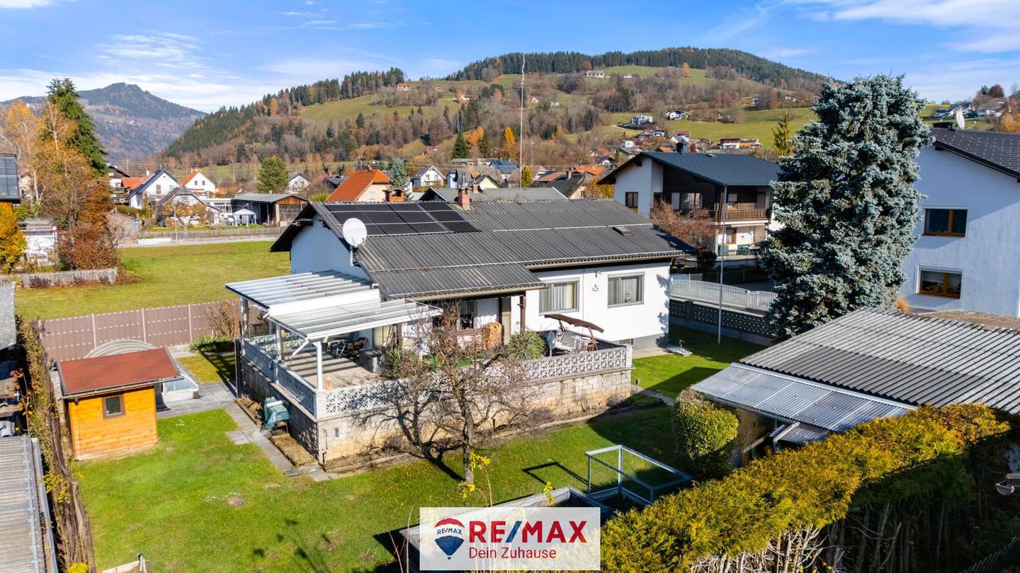 Einfamilienhaus in Feldkirchen Zentrum mit Pool und Sauna, gepflegt