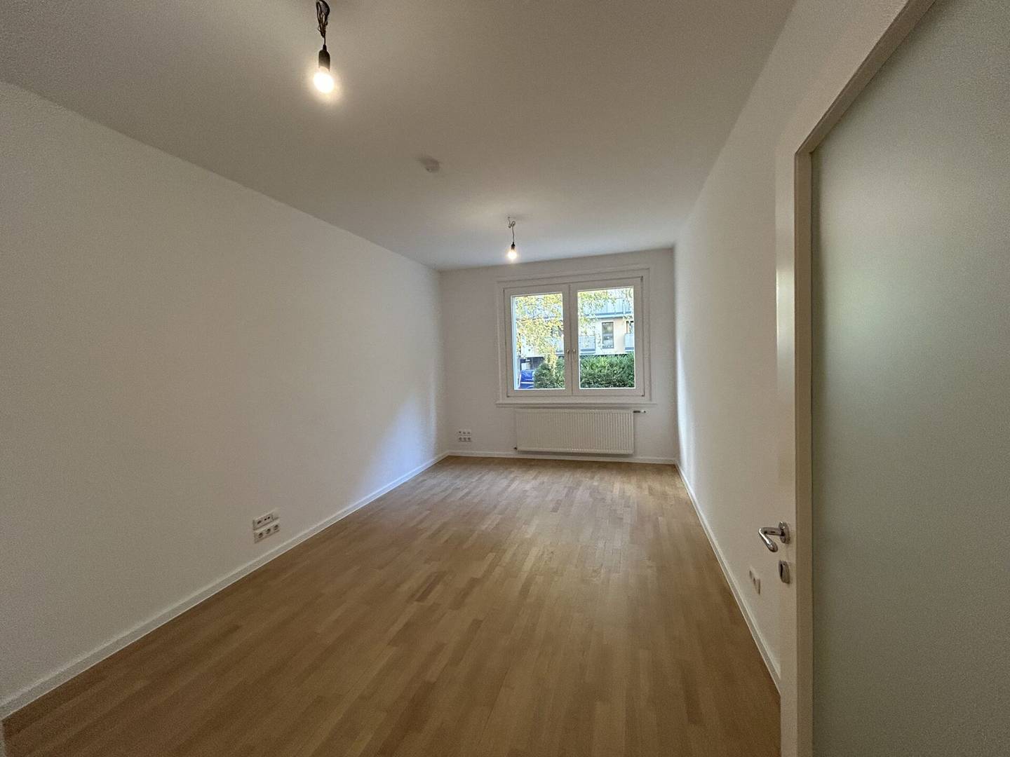 Erdgeschoss-Bürofläche direkt am Modenapark, Botschaftsviertel, Wien