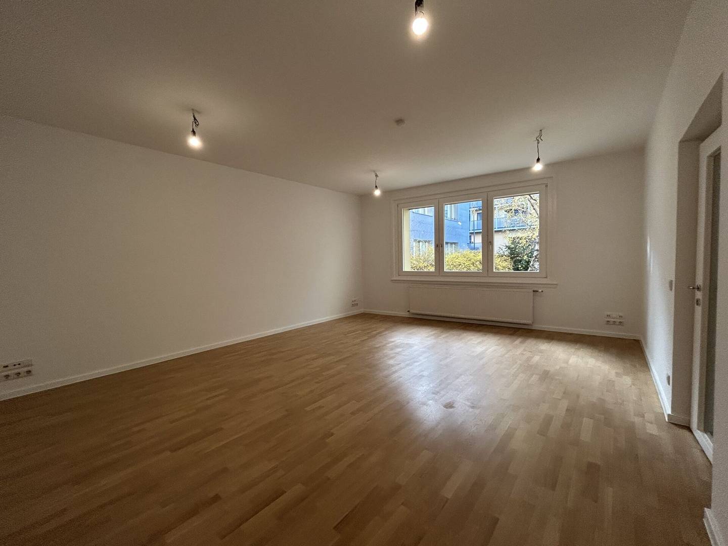 Erdgeschoss-Bürofläche direkt am Modenapark, Botschaftsviertel, Wien