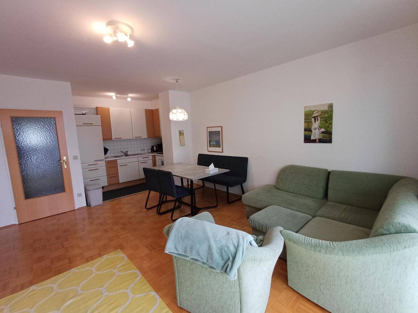 Ferienwohnung in Seenähe mit Balkon und Lift