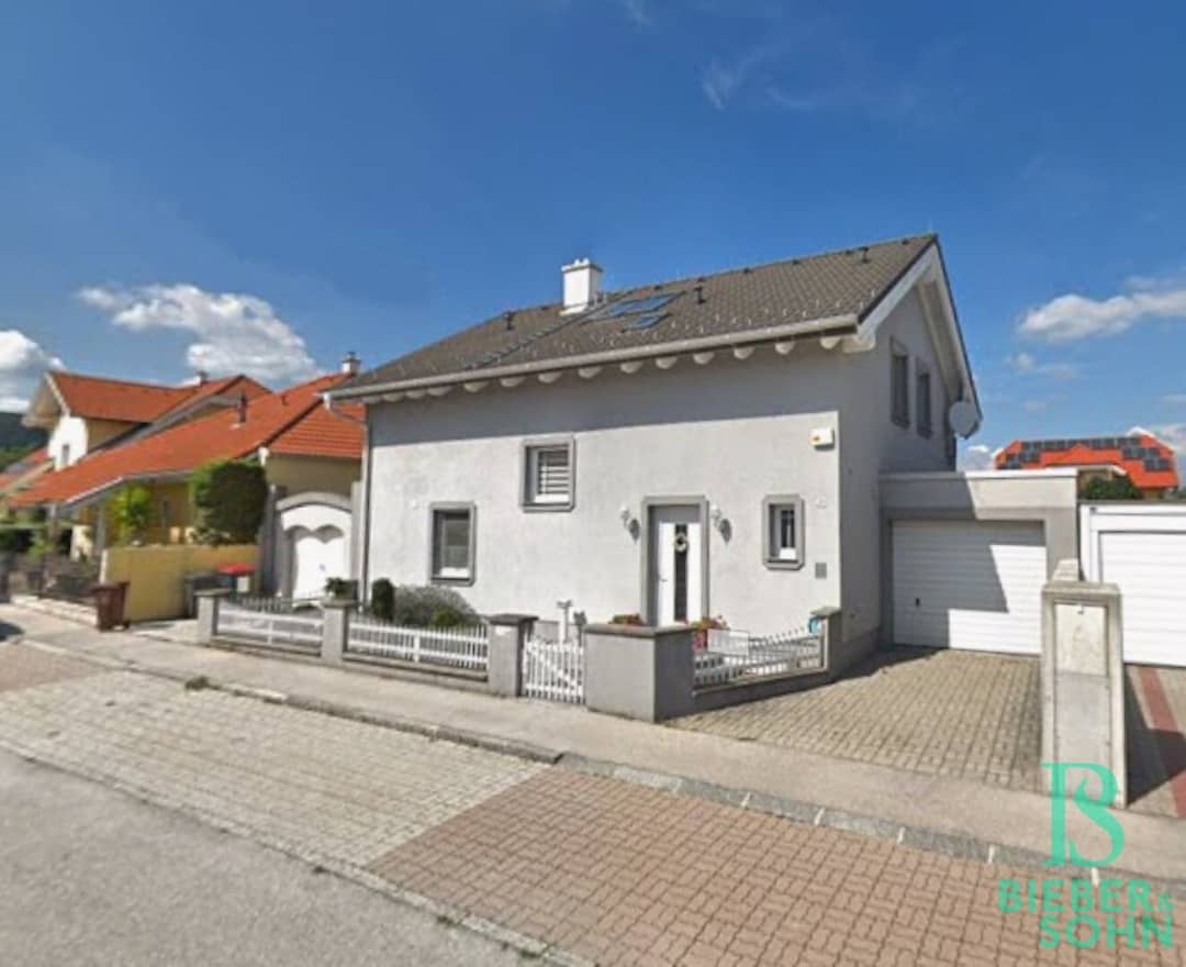Einfamilienhaus in Bad Vöslau mit 5 Zimmern, großer Garten & Pool