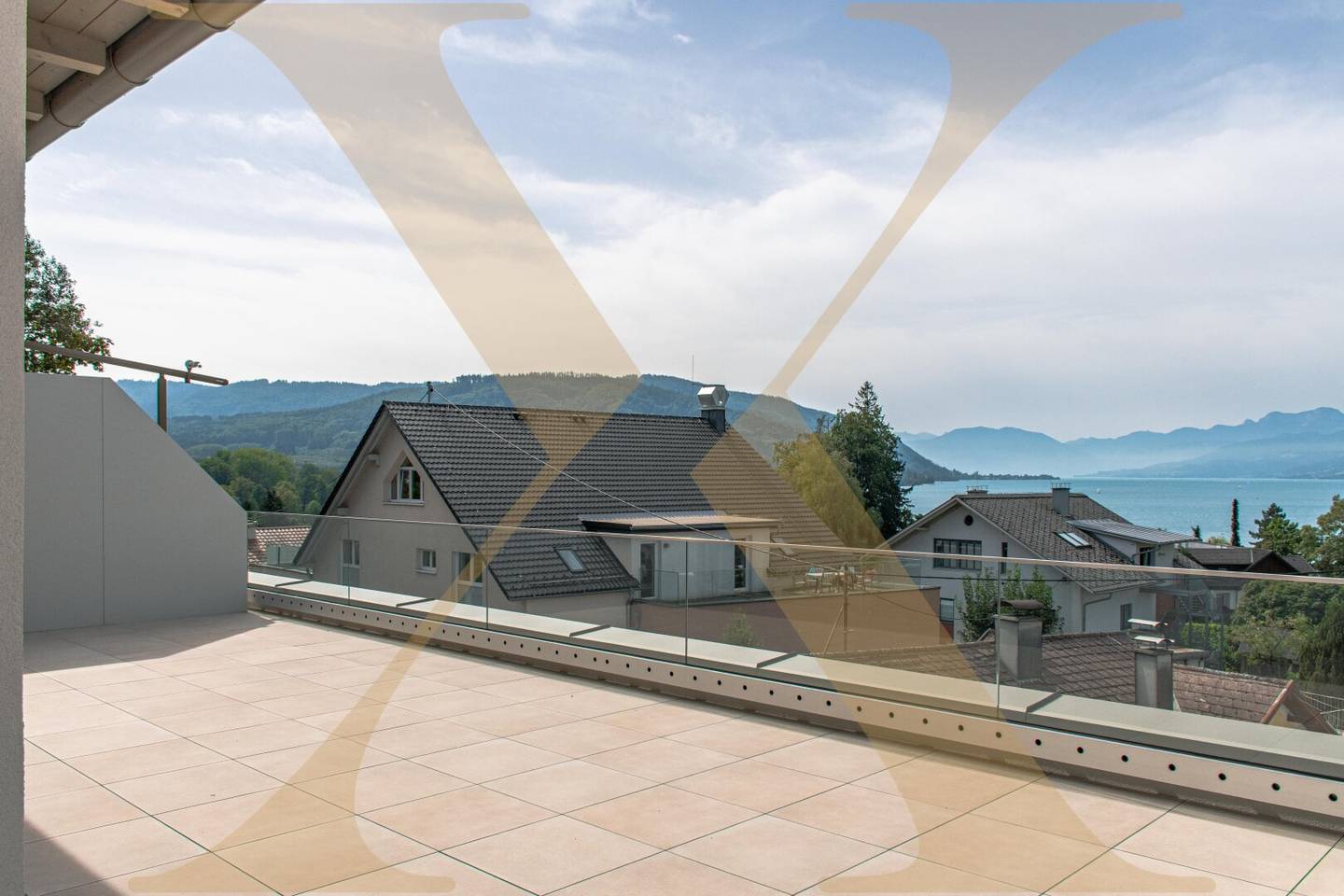 Penthouse mit Seeblick und großzügiger Terrasse