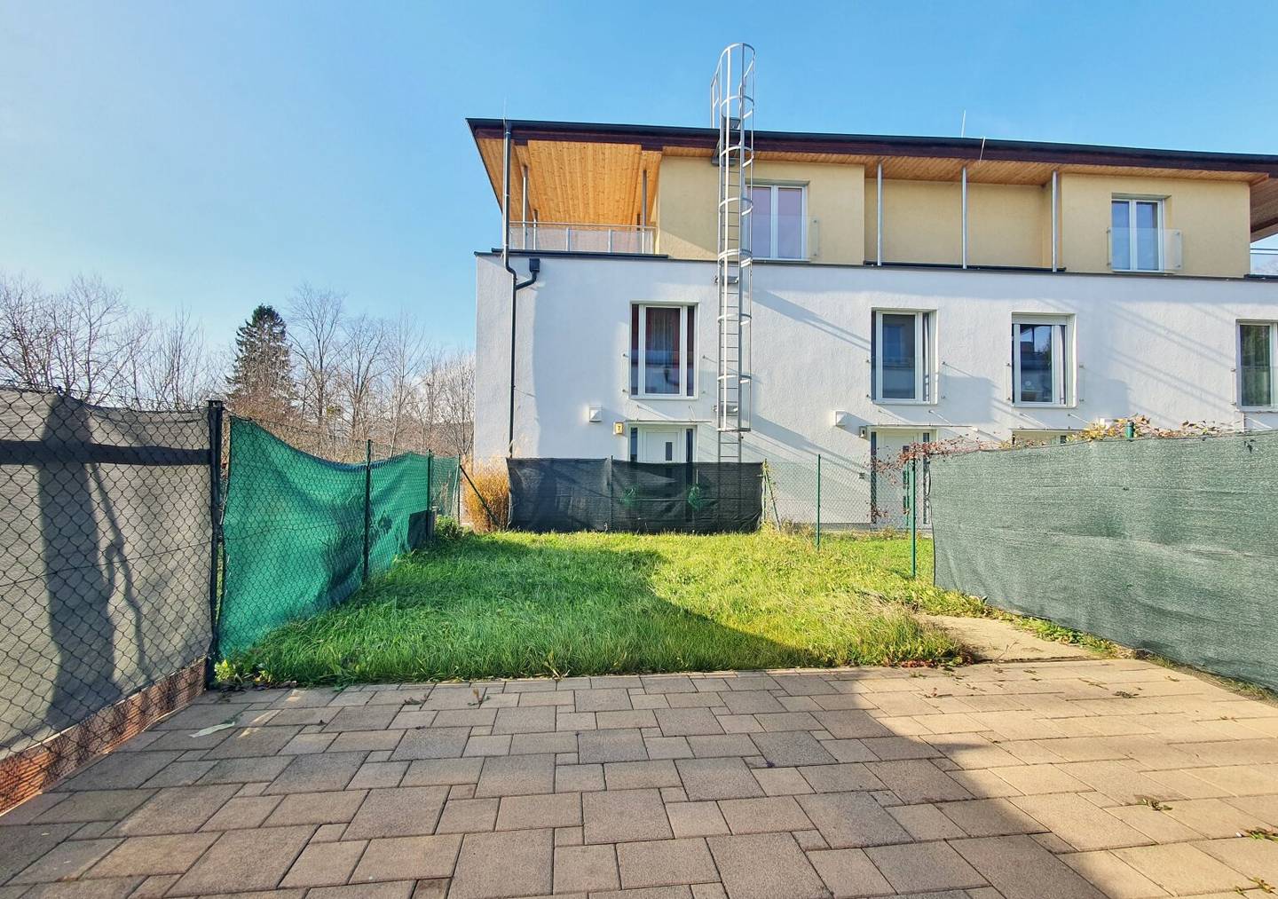 Wohnung mit eigenem Garten und Terrasse