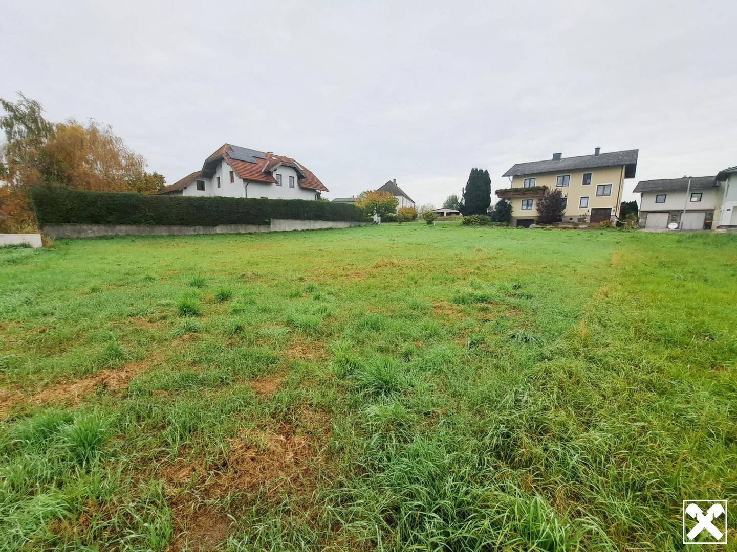 Baugrundstück 834 m² in Bergland – ruhige Lage, Bauzwang