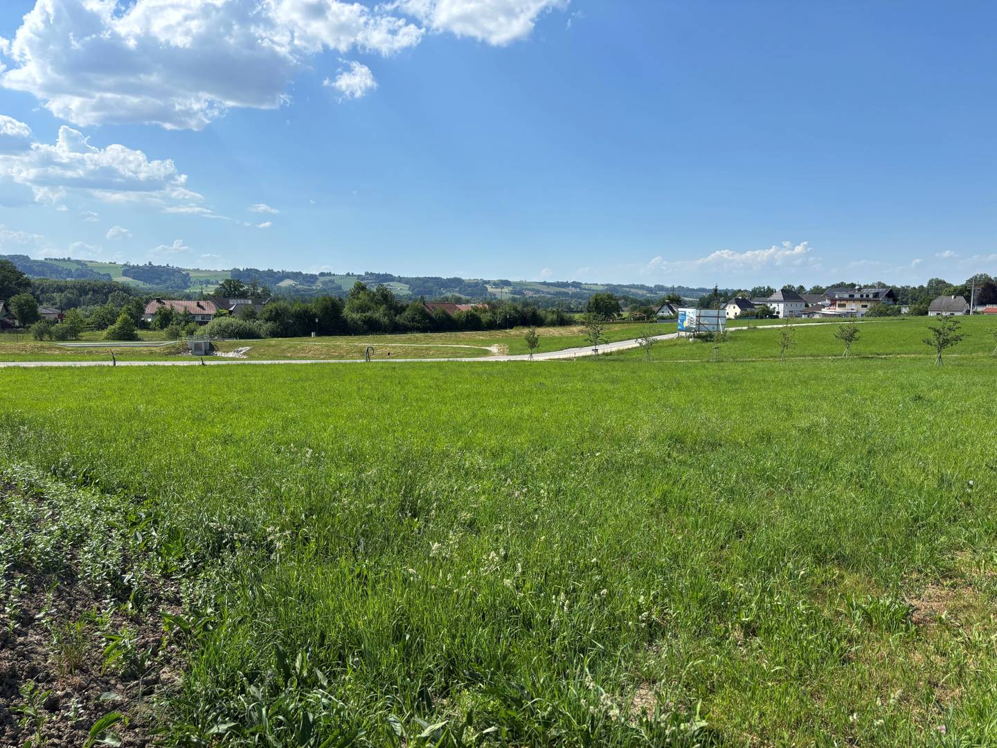 Baugrundstück in Schlierbach – 784 m², aufgeschlossen, Bebauungsplan