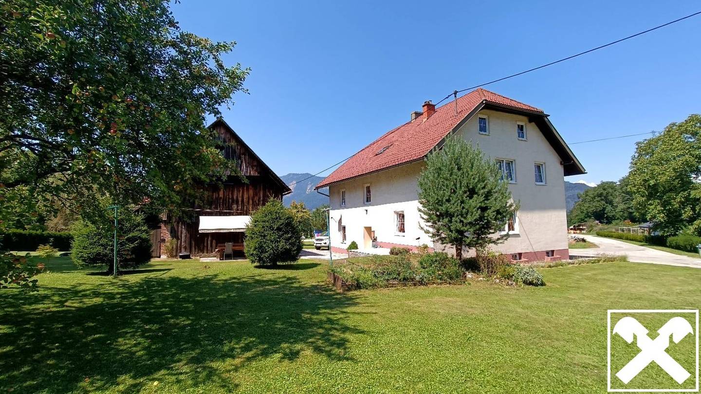 Großzügiges Mehrfamilienhaus mit Ausbaupotenzial nahe Villach