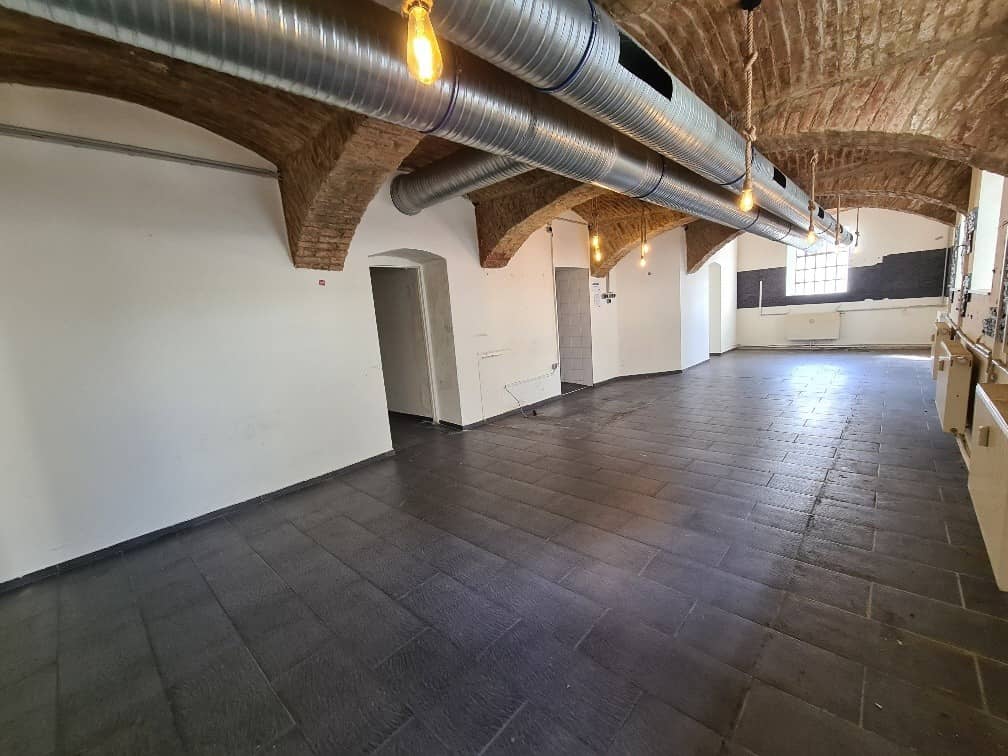 Vermietet, verlässlich, wertbeständig – € 945 / m² - 
5,49 % Rendite im Souterrain mit Zukunft