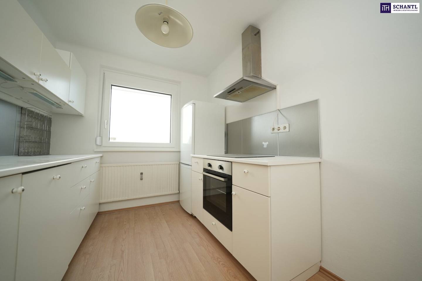 EINZIEHEN & WOHLFÜHLEN! Top-sanierte 2-Zimmer-Wohnung mit Westbalkon – Ihr neues Zuhause wartet!