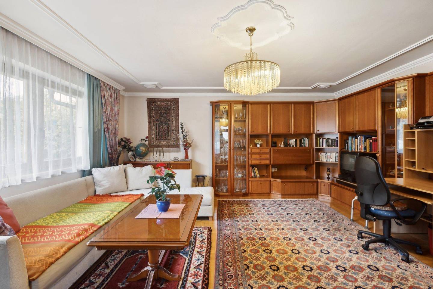 Bungalow mit Pool in zentraler Bestlage