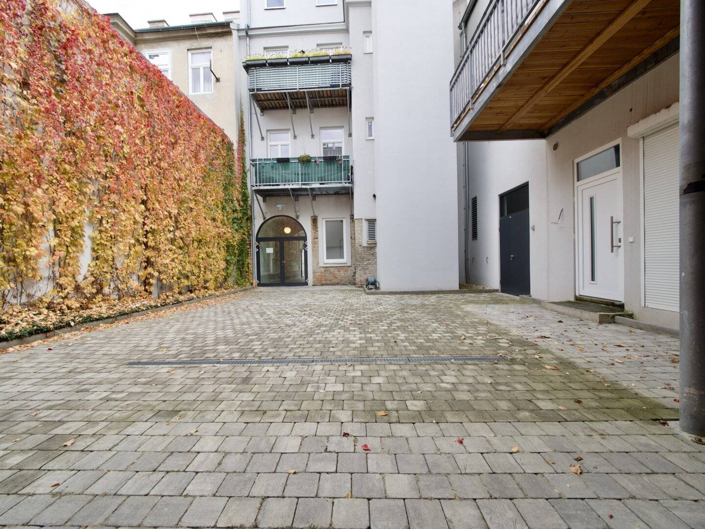 Investment - Lager in vollsaniertem Gründerzeithaus in Wien Ottakring