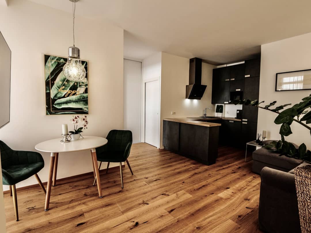 Courtyard Office Gründerzeit Vienna 1160