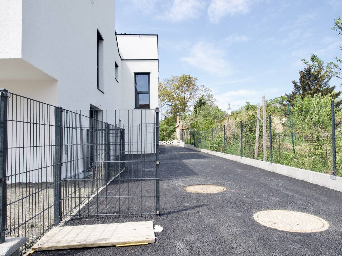 Exclusive townhouse in a green quiet location with a perfect layout on the outskirts of Vienna