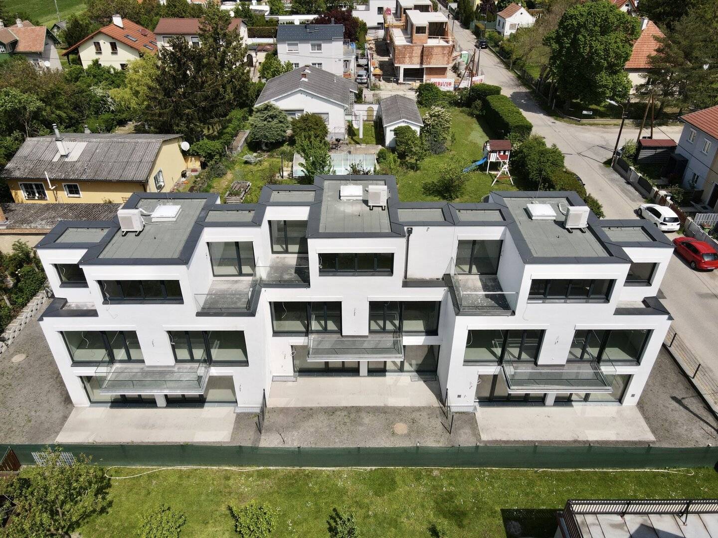 Exclusive townhouse in a green quiet location with a perfect layout on the outskirts of Vienna