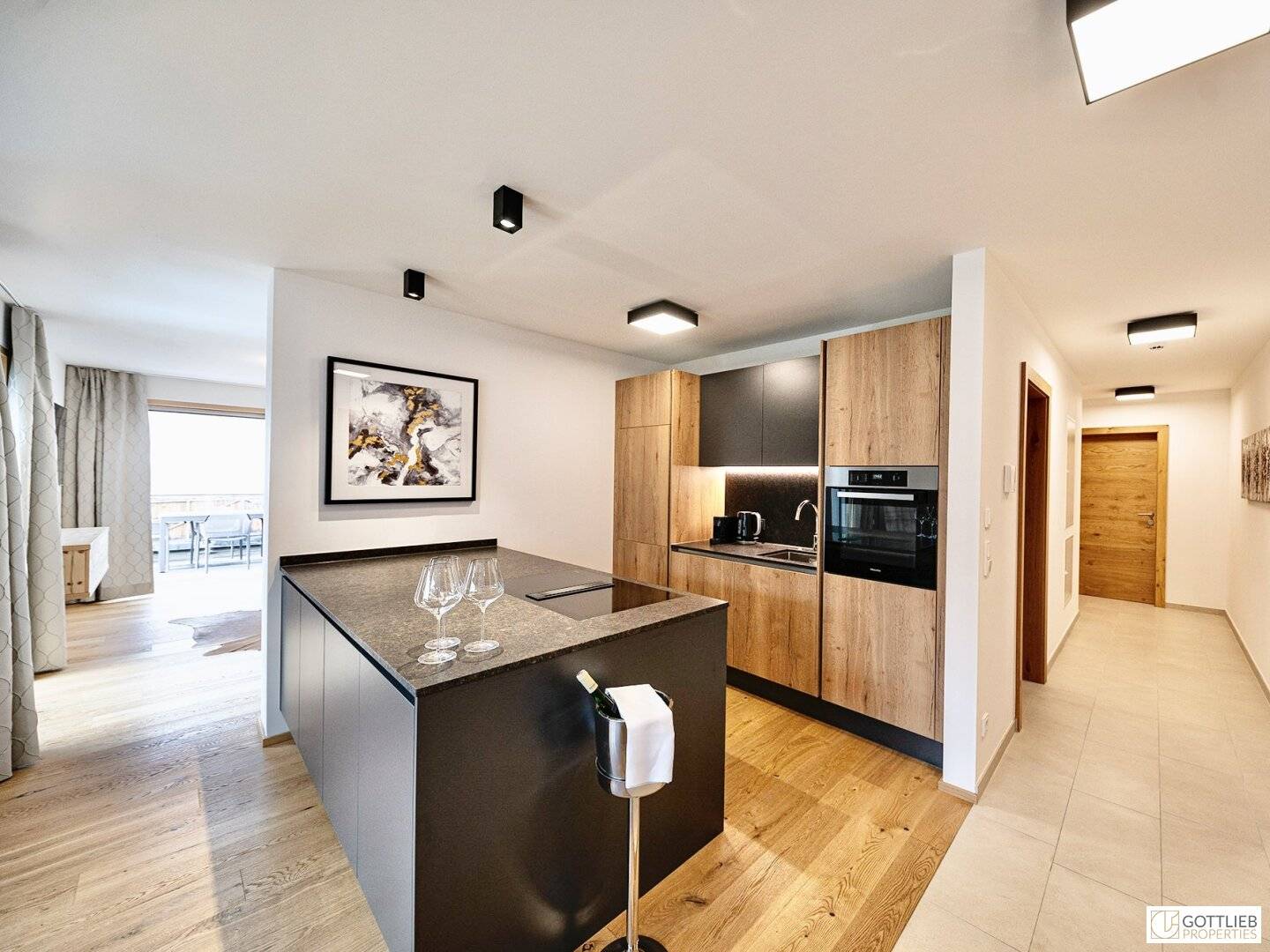 Apartment with south terrace and heated outdoor pool