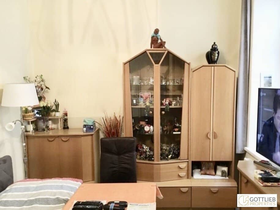 Investment apartment near Volksoper! Temporarily leased 2-room apartment in quiet courtyard location