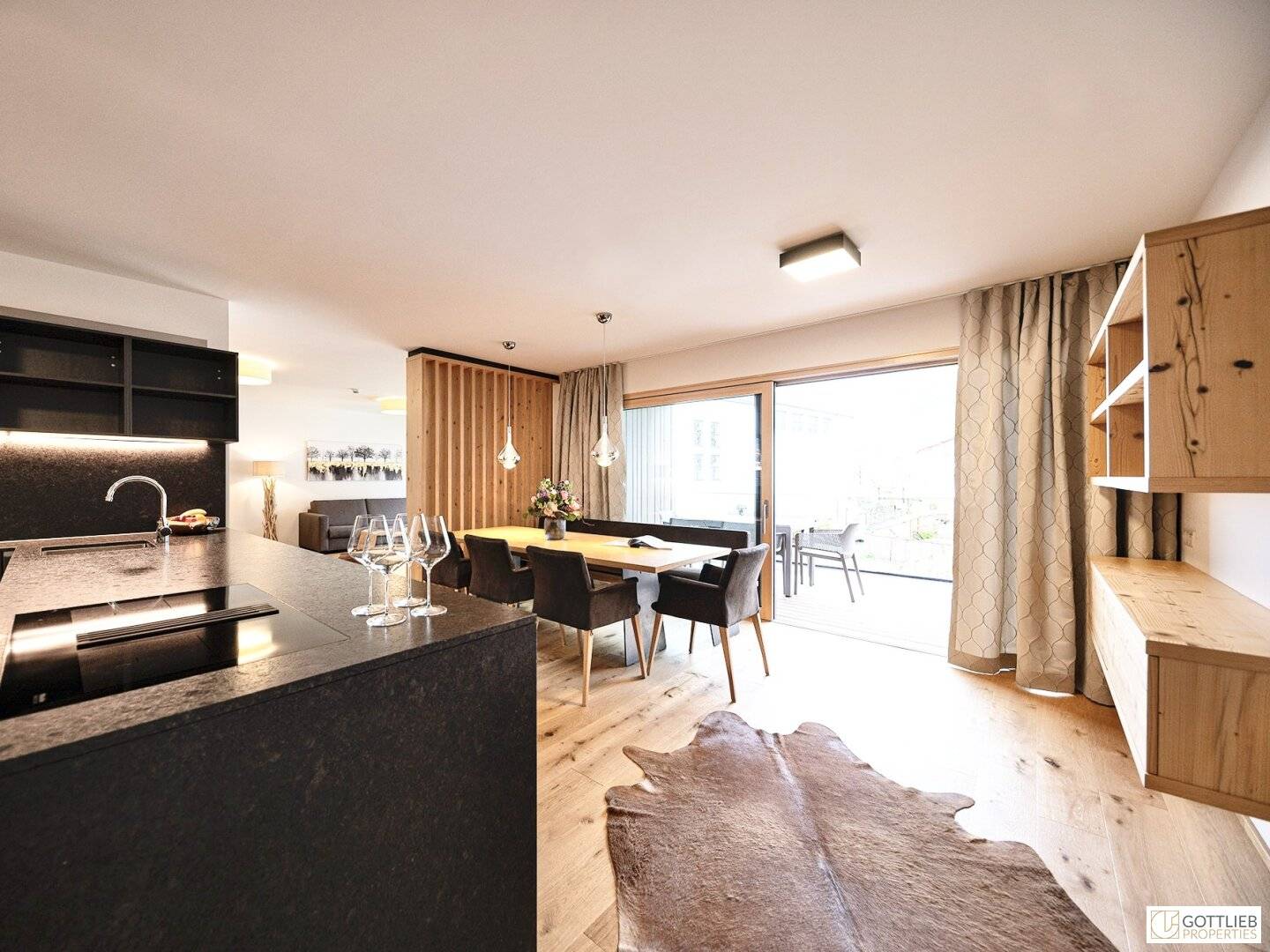 Penthouse with southwest loggia and mountain view and two parking spaces