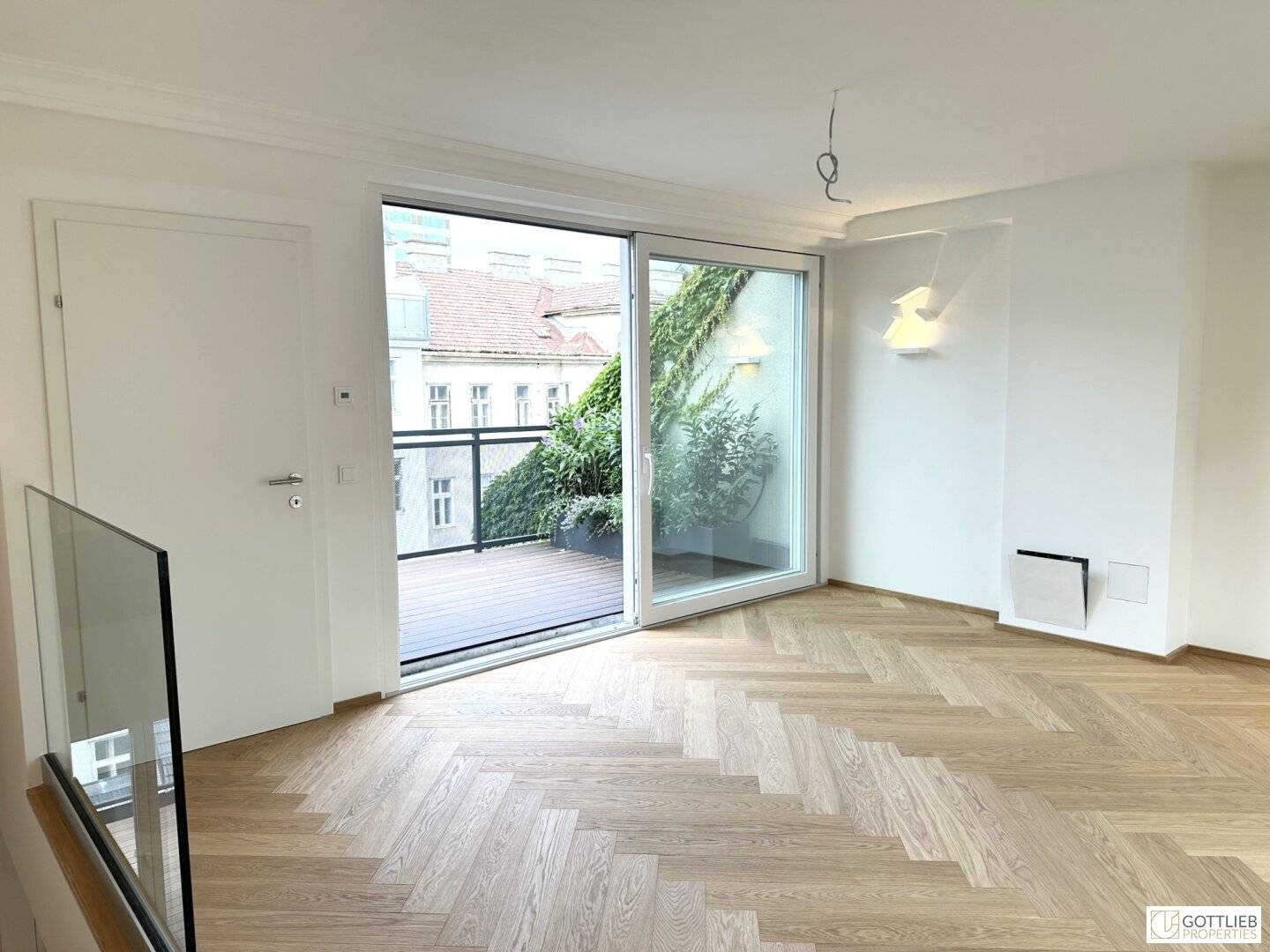 Bestlage nahe Belvedere!  Luxuriöse  3-Zimmer-Erstbezug-Dachgeschoss-Wohnung mit zwei Balkonen in historischem Gebäude