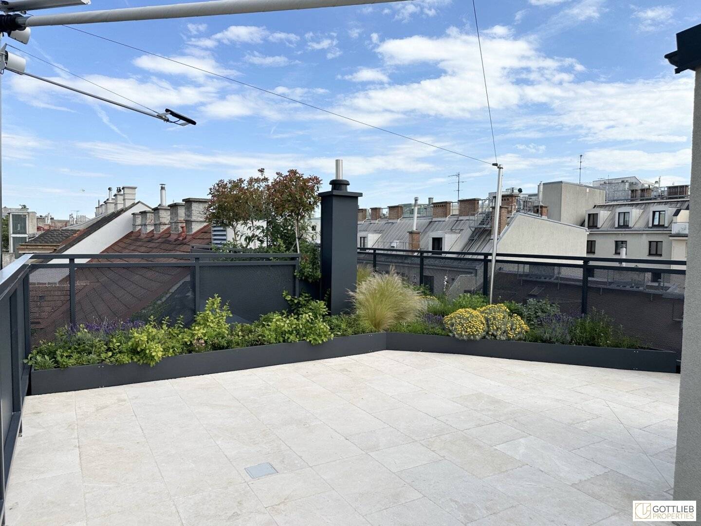 Bestlage nahe Belvedere!  Luxuriöse  6-Zimmer-Erstbezug-Dachterrassen-Wohnung mit Outdoor-Pool in historischem Gebäude