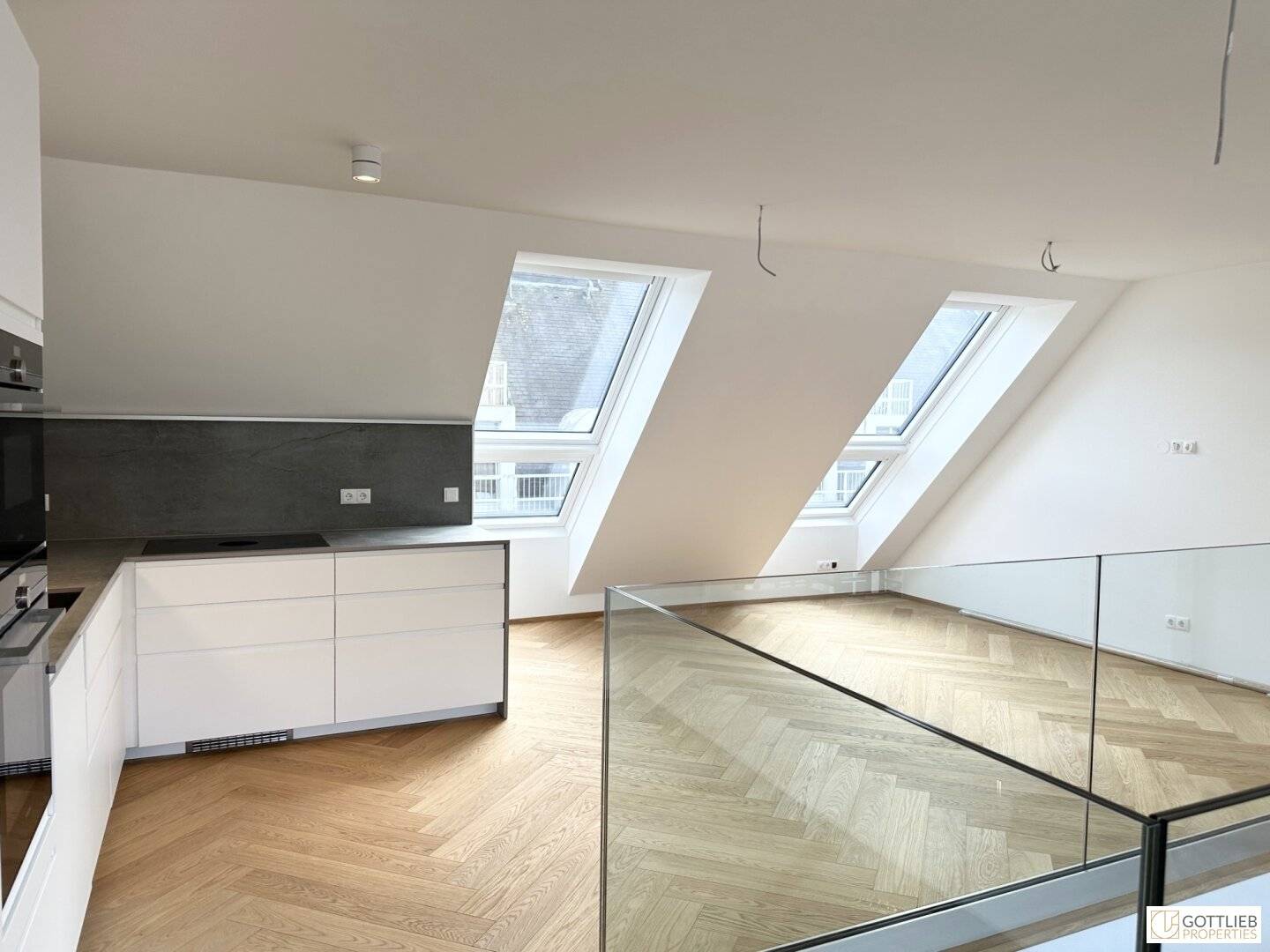 Bestlage nahe Belvedere!  Luxuriöse  6-Zimmer-Erstbezug-Dachterrassen-Wohnung mit Outdoor-Pool in historischem Gebäude