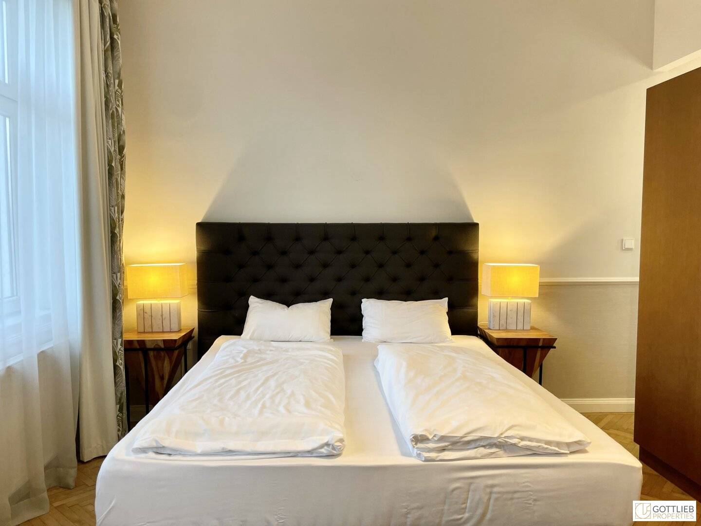 Westbahnhof and U-Bahn proximity! Mostly extensively renovated, furnished apartment package with Airbnb suitability in Art Nouveau building