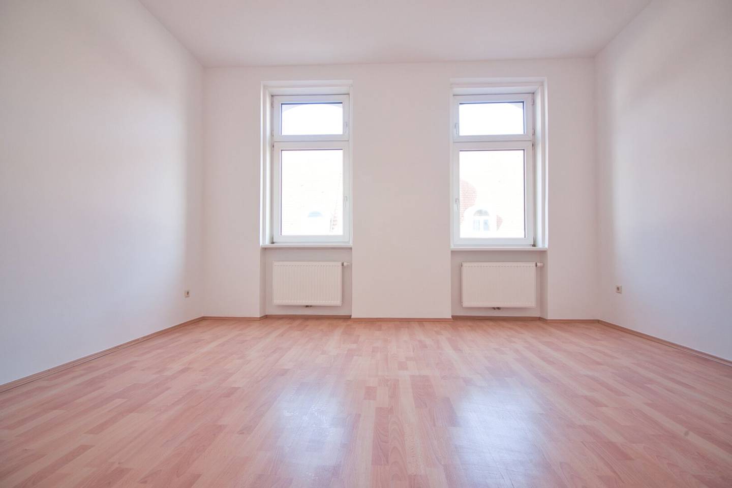 Altbauwohnung mit 3 Zimmern und separater Küche