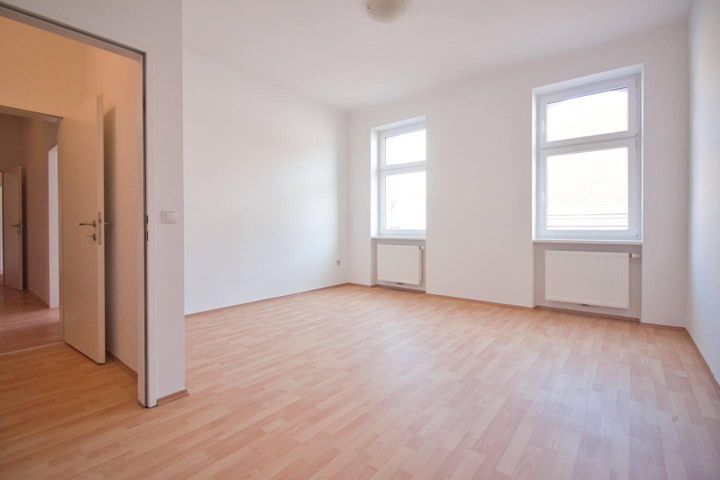 Altbauwohnung mit 3 Zimmern und separater Küche