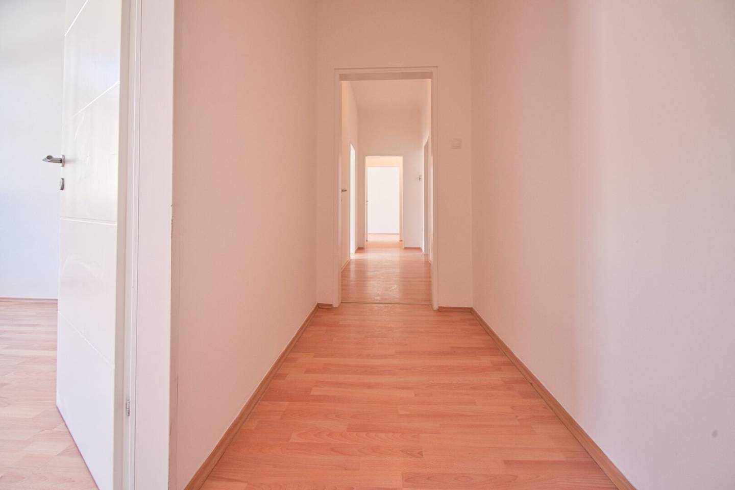 Altbauwohnung mit 3 Zimmern und separater Küche