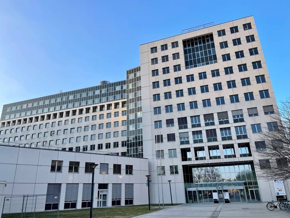 Blick über den Prater und Wien 10 OG LAS 3 - Bürogebäude am Praterstern