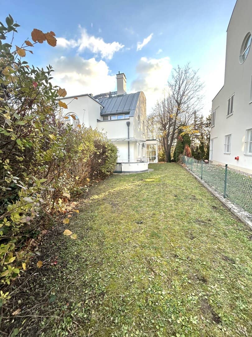 Prestige Living in Sievering: Großzügige Gartenwohnung mit Stil