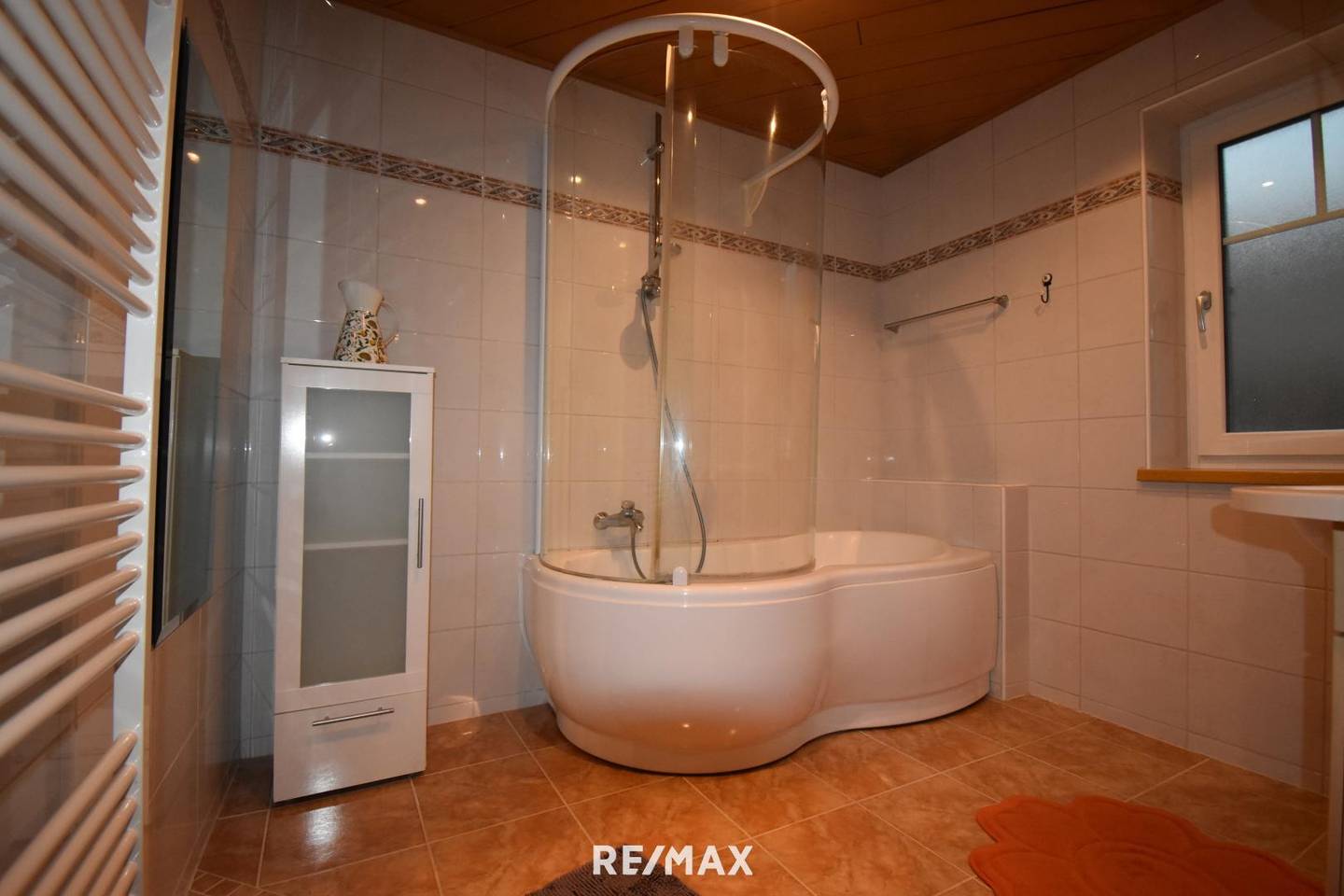 Apartment with terrace in rural surroundings