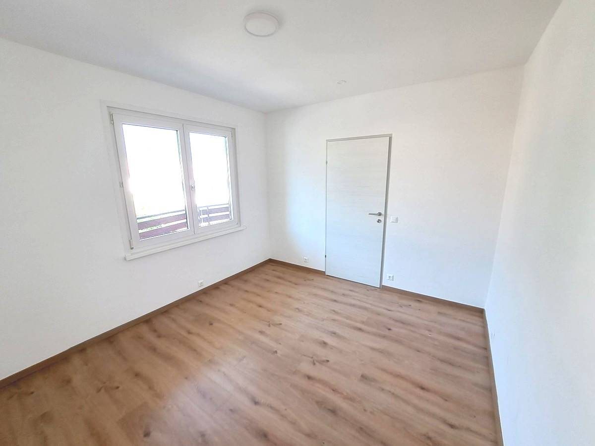 Zentrale und schöne 2-Zimmer Wohnung mit großer Loggia